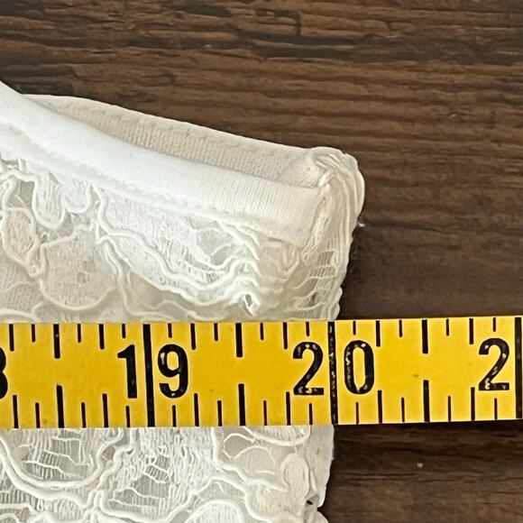 Blue Tassel Anthropologie White Floral Eyelet Lace Lined Cami Size XL - Picture 9 of 10